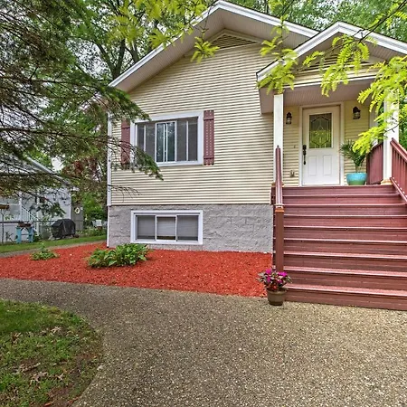 Cozy Union Pier House With Hot Tub, Deck And Backyard! Villa